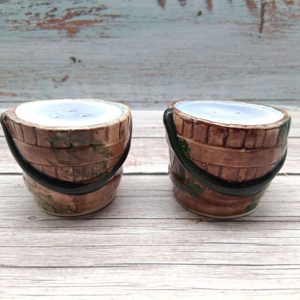 Vintage Ceramic Wooden Pail Salt & Pepper Shakers Water Well Berry Buckets